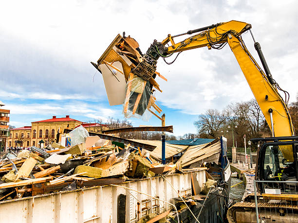 Best Construction Debris Removal  in Elgin, TX